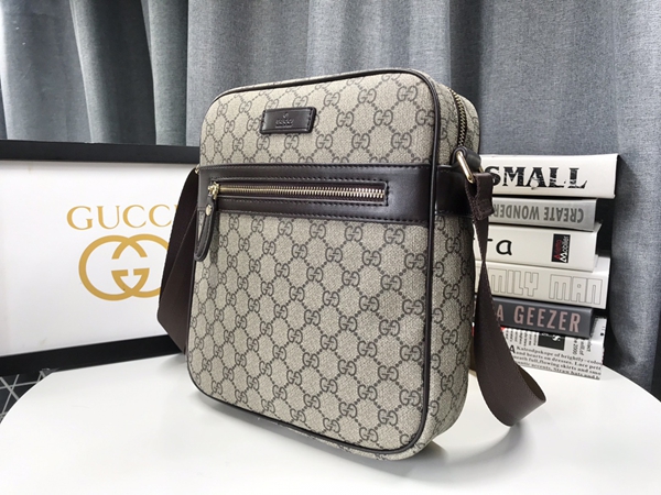 激安グッチバッグコピー側面デザイン